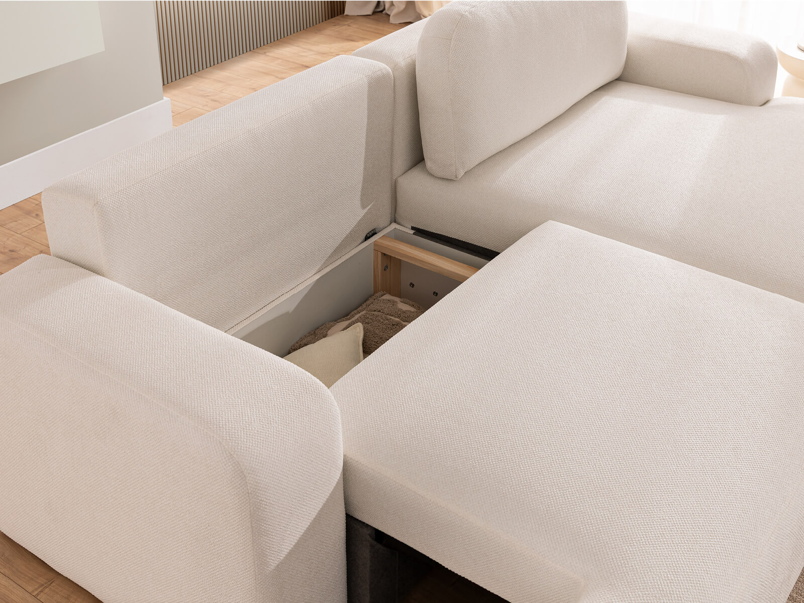 Ecksofa mit Schlaffunktion & Bettkasten Alma