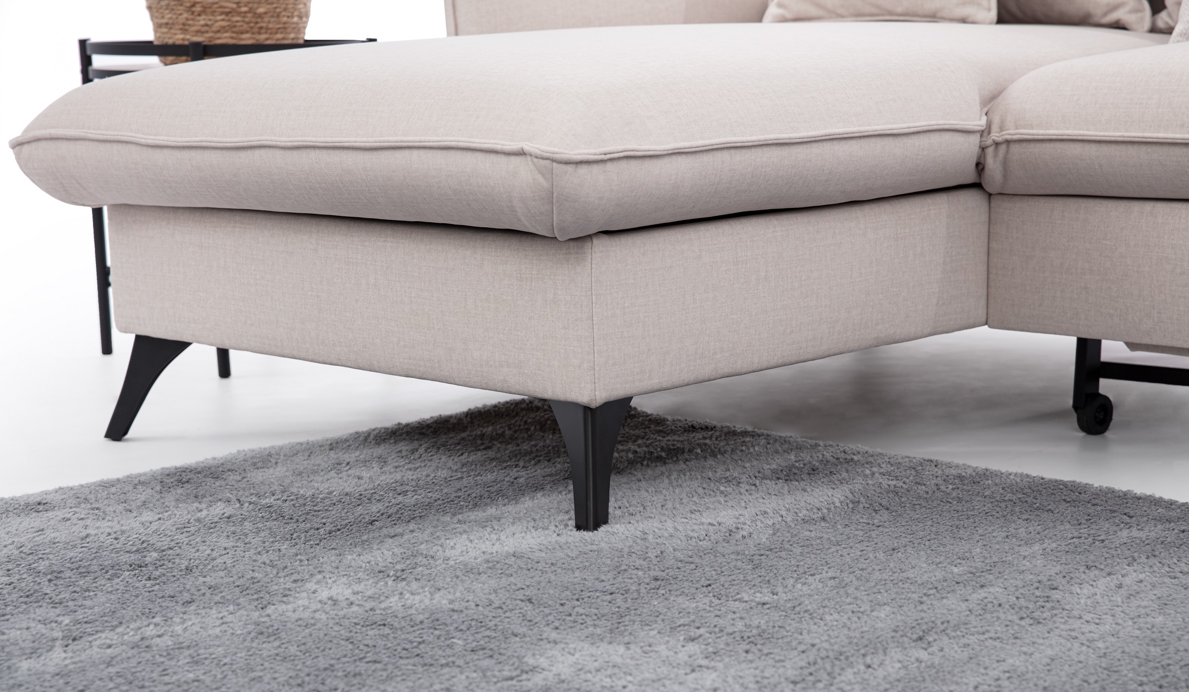 Ecksofa beige mit bettkasten detal