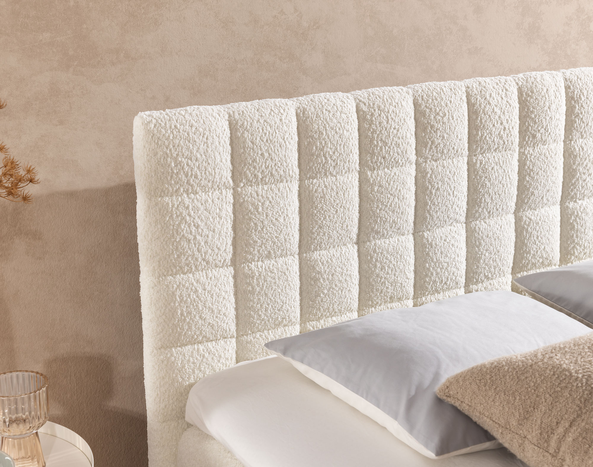 Boxspringbett 140x200 Figo mit Bettkasten Boxspringbett 160x200 PAN Boxspringbett 140x200 PAN Boxspringbett 180x200 PAN detale